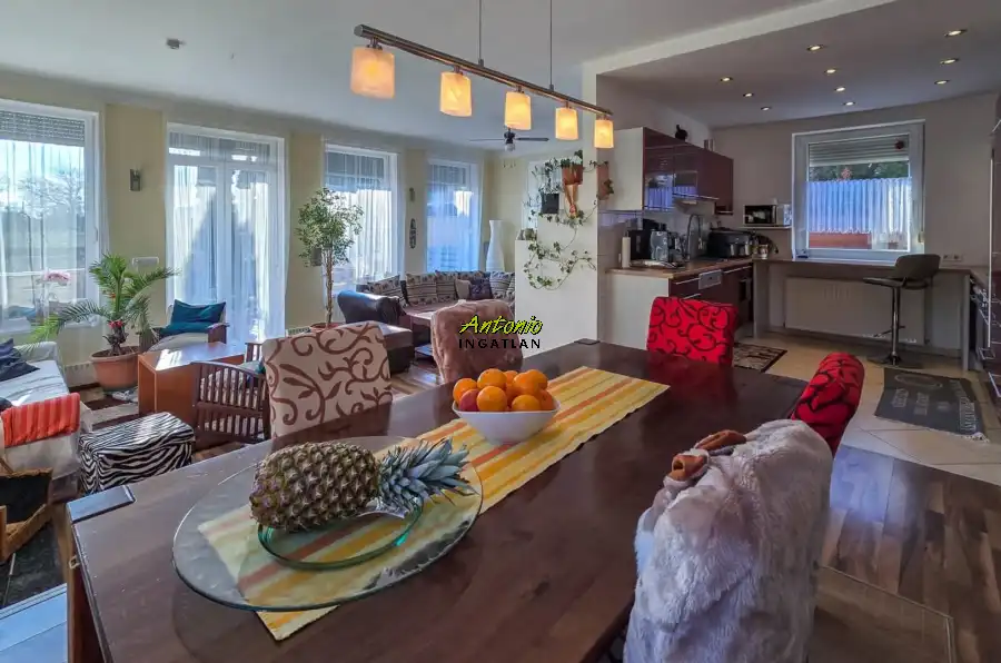 eladó családi ház, Harka