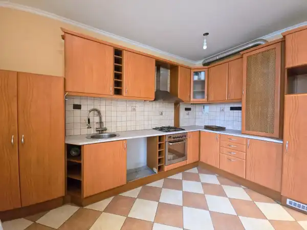 Eladó téglalakás, Sopron 2+1 szoba 80 m² 74.9 M Ft