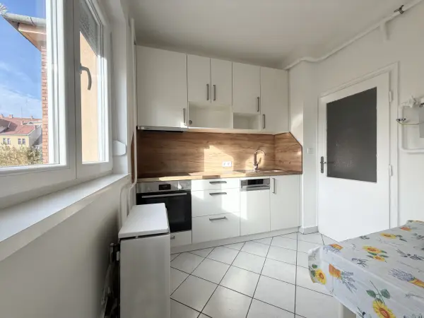 Eladó téglalakás, Sopron 2 szoba 52 m² 56.84 M Ft